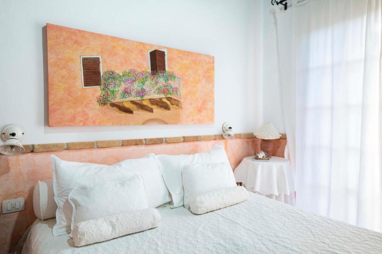 Sa Domu Sarda Suites - Bed & Breakfast Porto Columbu - Perd'E Sali Zewnętrze zdjęcie