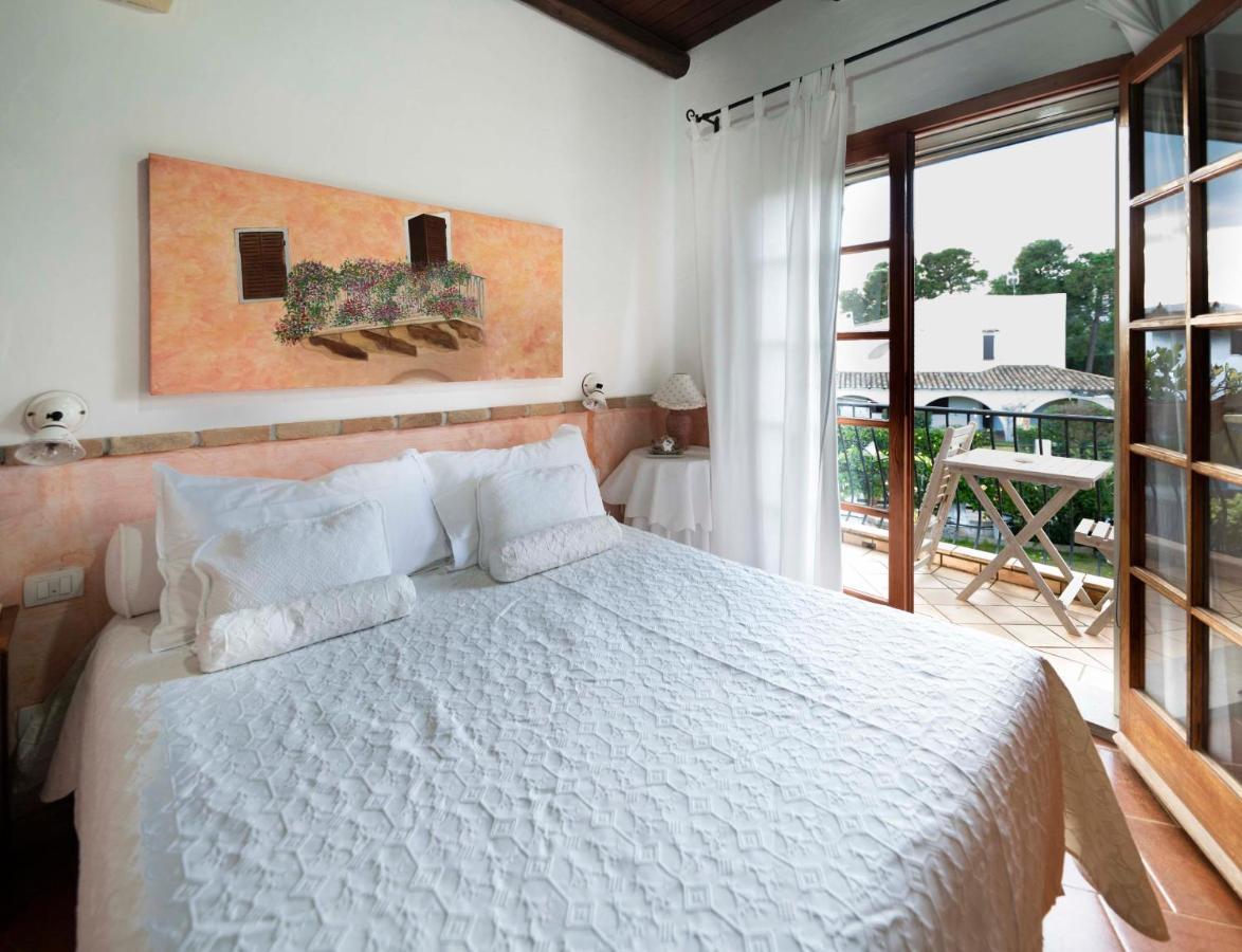 Sa Domu Sarda Suites - Bed & Breakfast Porto Columbu - Perd'E Sali Zewnętrze zdjęcie