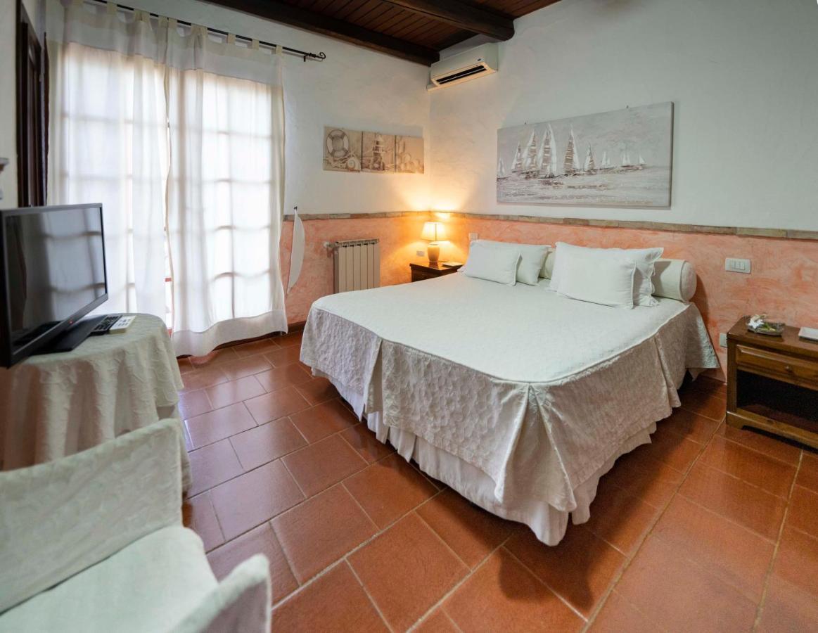 Sa Domu Sarda Suites - Bed & Breakfast Porto Columbu - Perd'E Sali Zewnętrze zdjęcie