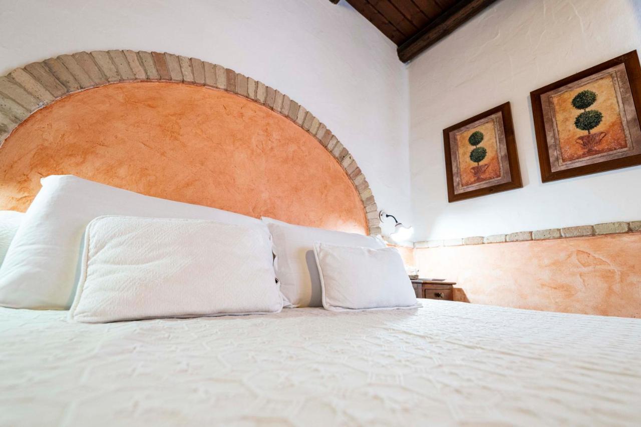 Sa Domu Sarda Suites - Bed & Breakfast Porto Columbu - Perd'E Sali Zewnętrze zdjęcie