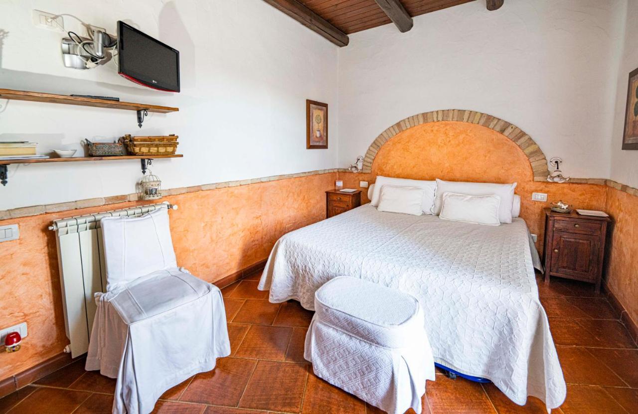 Sa Domu Sarda Suites - Bed & Breakfast Porto Columbu - Perd'E Sali Zewnętrze zdjęcie