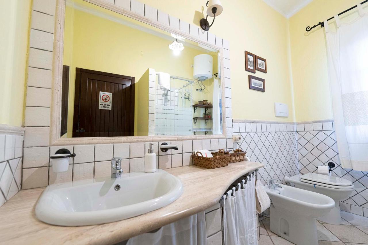 Sa Domu Sarda Suites - Bed & Breakfast Porto Columbu - Perd'E Sali Zewnętrze zdjęcie